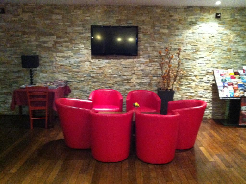 Comfort Hotel Poissy Technoparc Zewnętrze zdjęcie