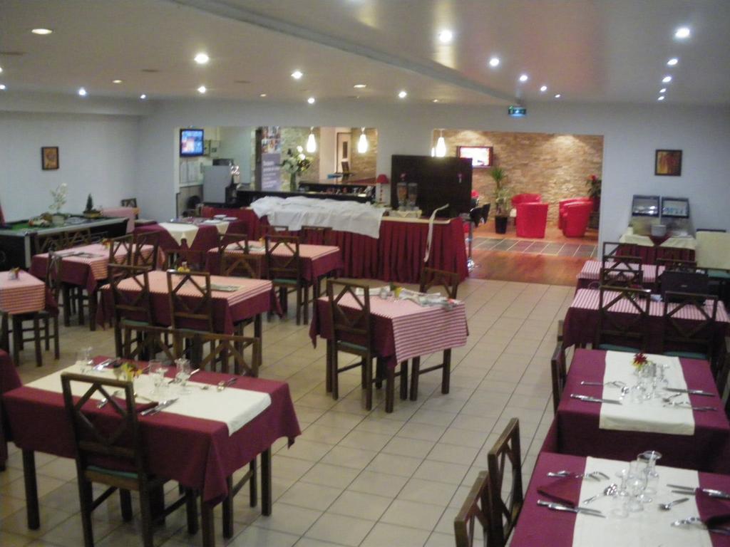 Comfort Hotel Poissy Technoparc Zewnętrze zdjęcie